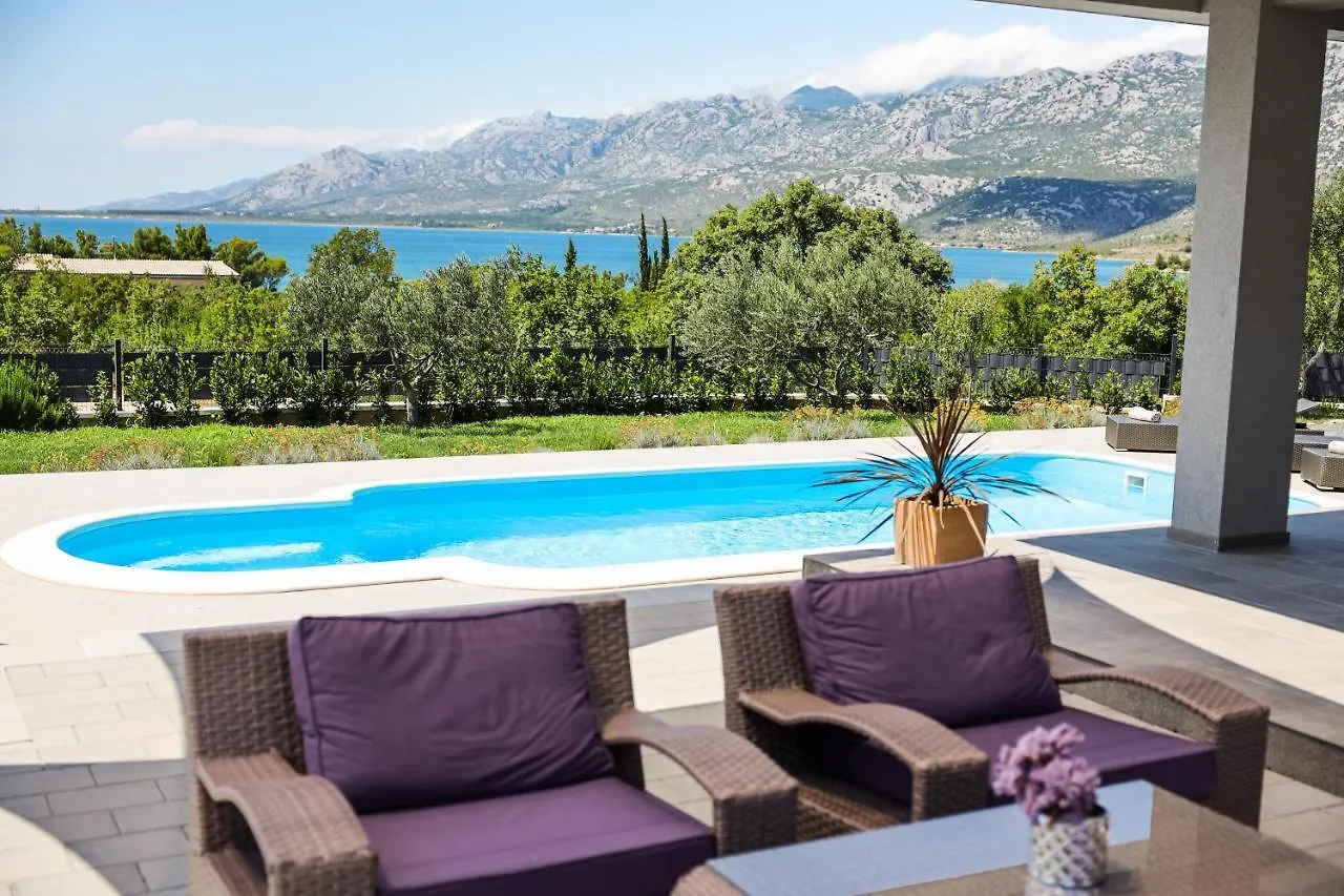 Villa Immortelle With Pool And Sea View Rovanjska